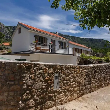 Unit_type_terraced_house With Pool 55425